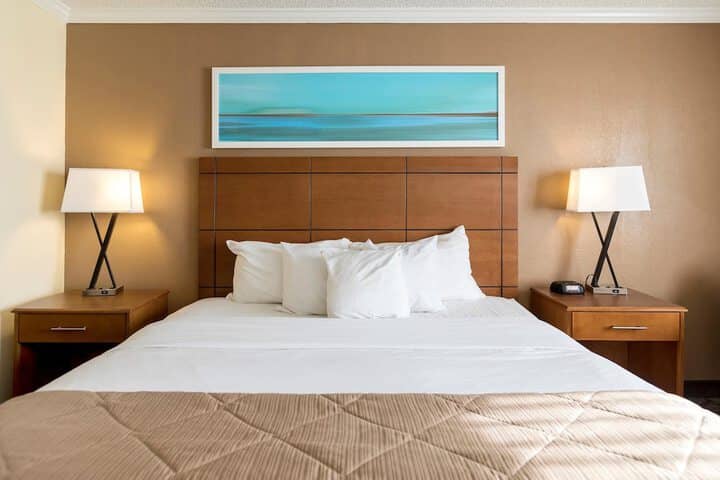 Room 12 of 61