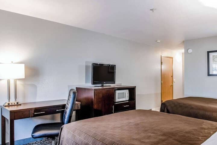 Room 15 of 50