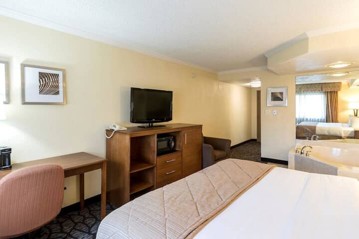 Room 15 of 61