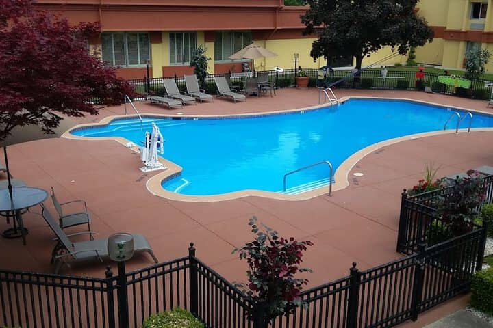 Pool 23 of 61